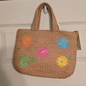 NWT Women's Collection Eightteen Purse ( Colorful Flowers)